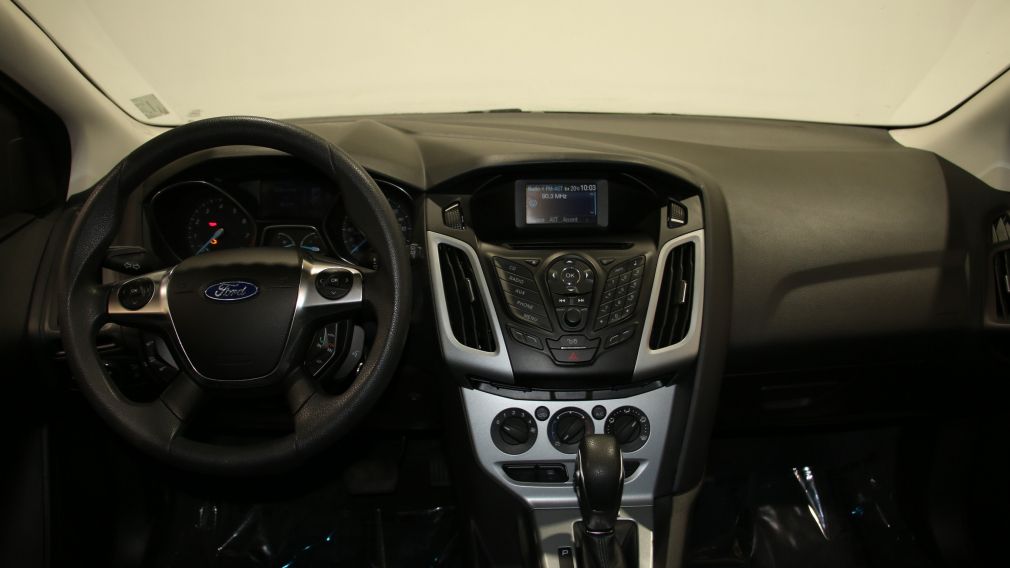 2012 Ford Focus SE #9