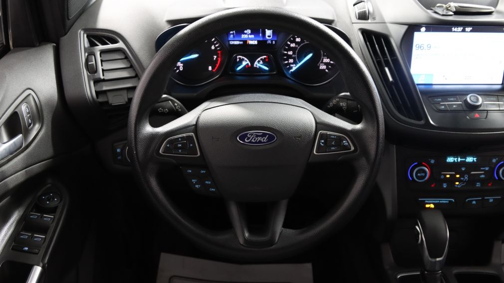 2019 Ford Escape SE #18