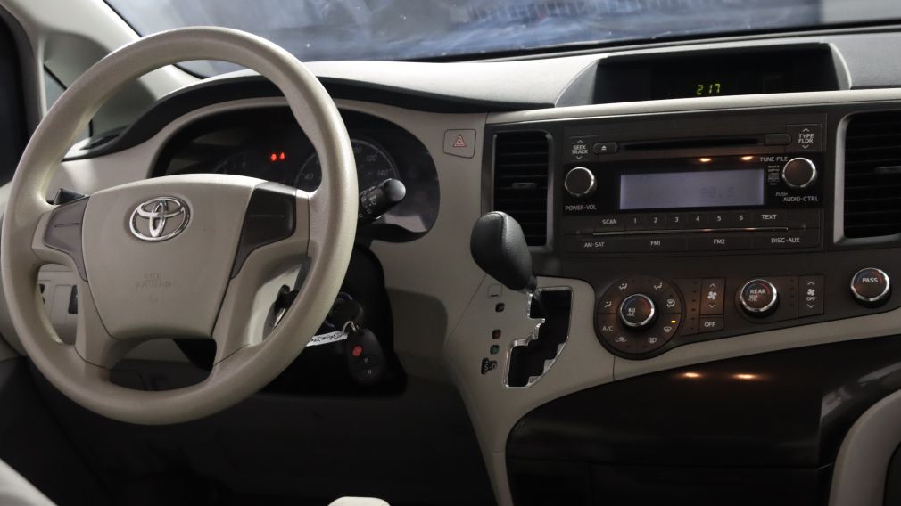 2014 Toyota Sienna 5dr 7-Pass FWD #14
