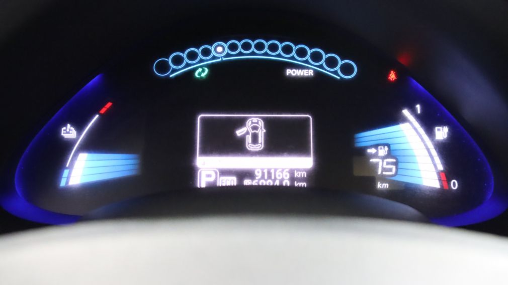 2015 Nissan Leaf SV #24