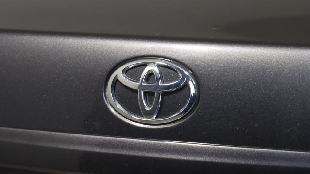 2010 Toyota Corolla CE #9