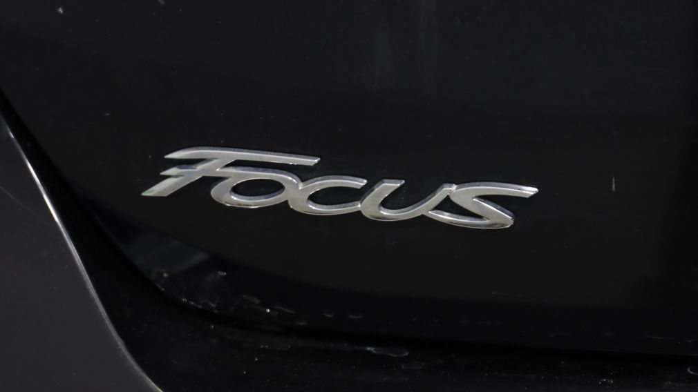 2017 Ford Focus SEL #10