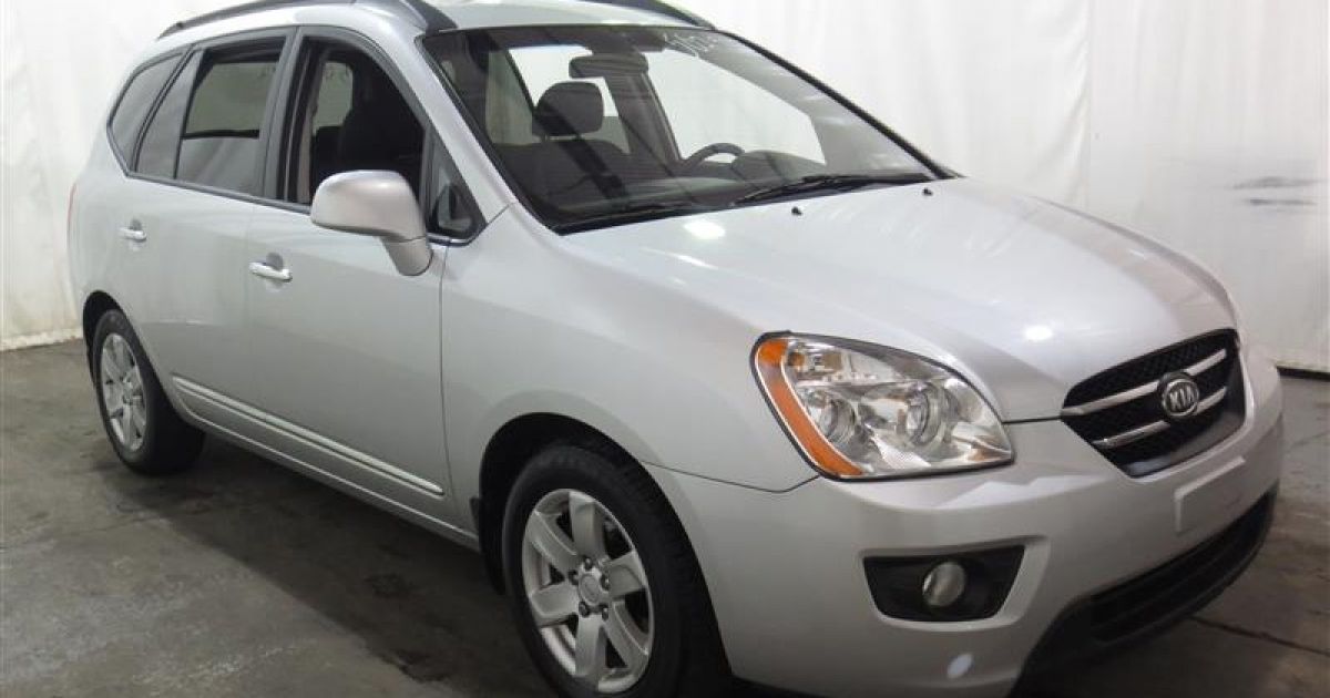 Used 2008 Kia Rondo EX for sale at HGregoire