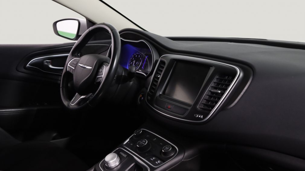 2015 Chrysler 200 Limited #20