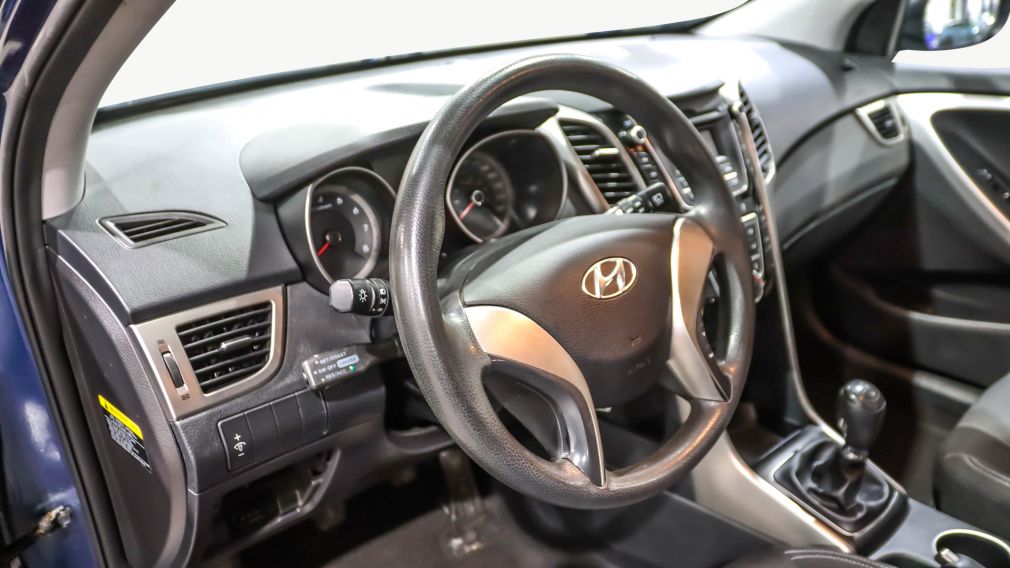 2016 Hyundai Elantra L #25