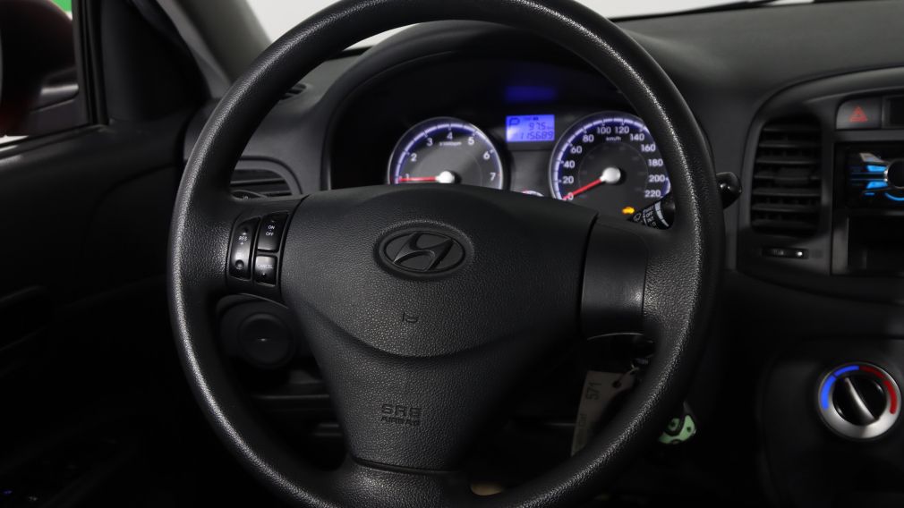 2011 Hyundai Accent GL #9