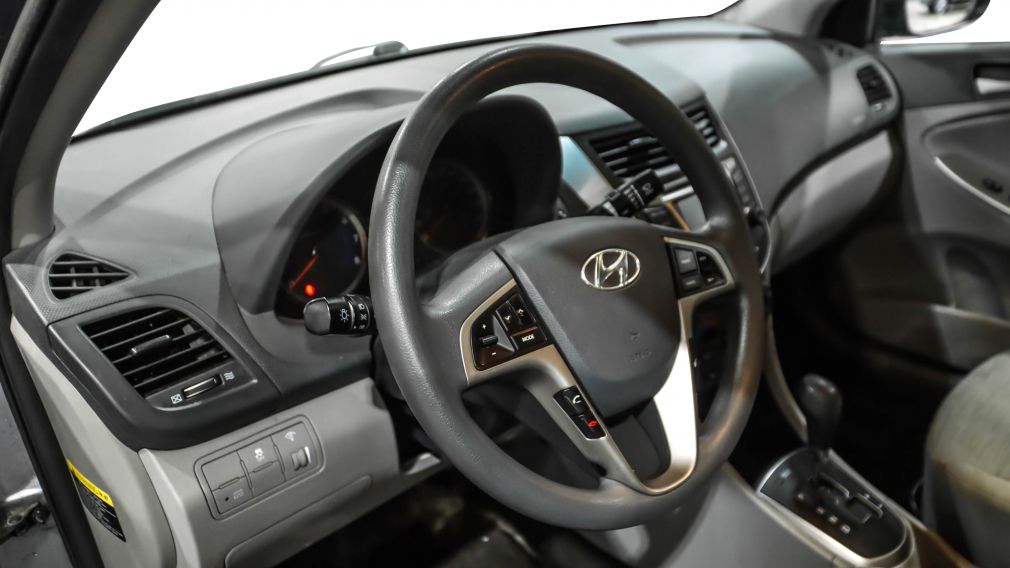 2015 Hyundai Accent SE #20