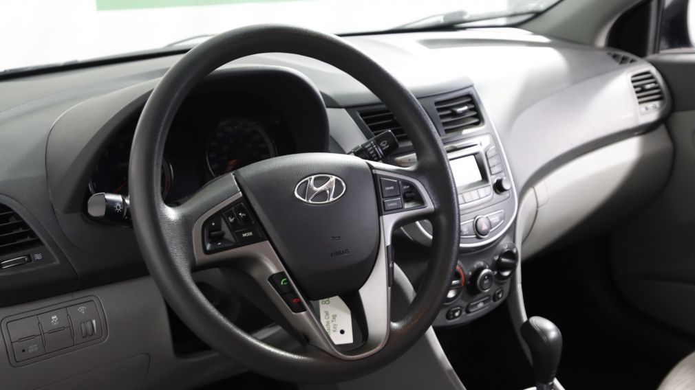 2015 Hyundai Accent SE #25