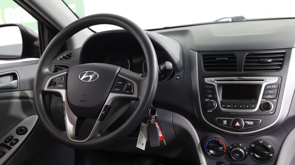 2015 Hyundai Accent SE #35