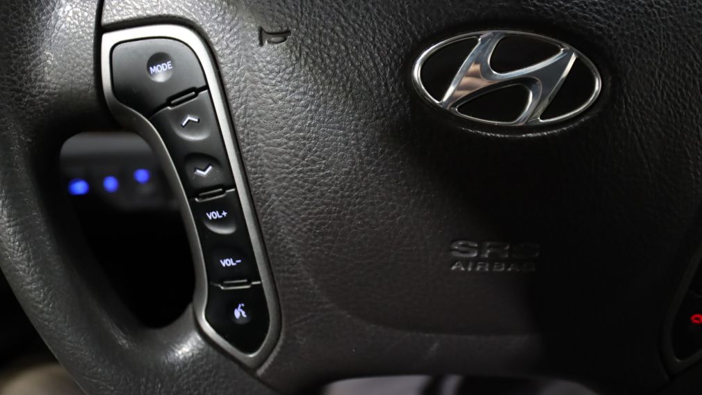 2012 Hyundai Santa Fe GL Premium #9