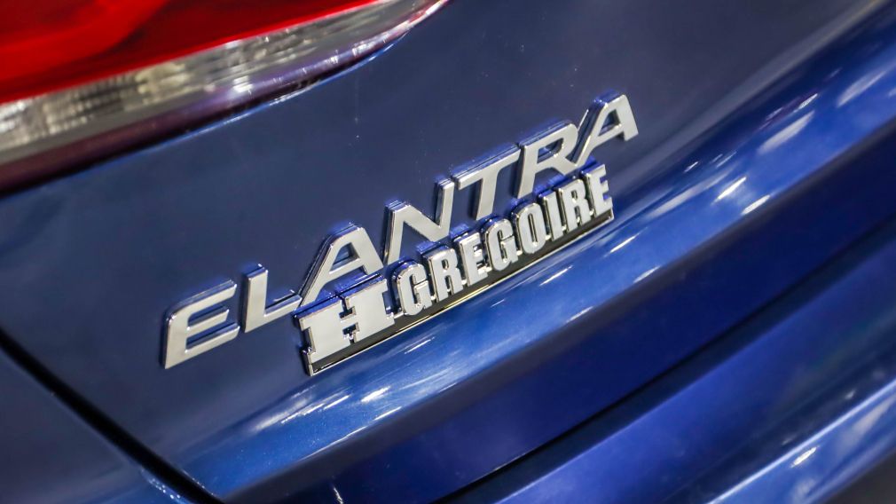 2017 Hyundai Elantra LE #10