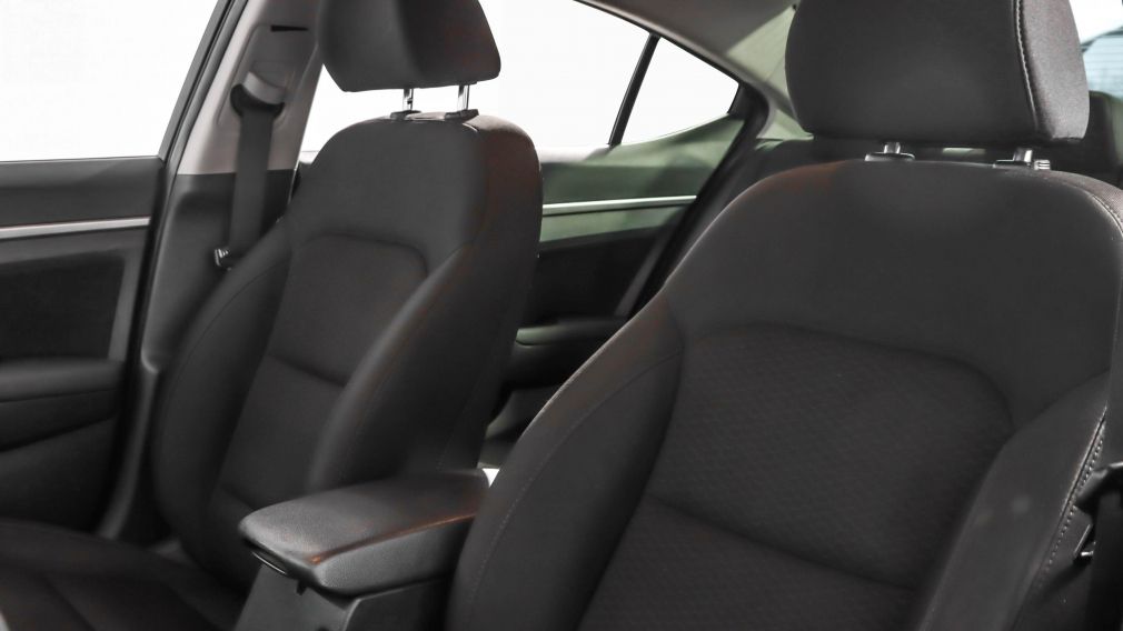 2020 Hyundai Elantra Preferred w/Sun & Safety Package AUTO A/C GR ELECT #10