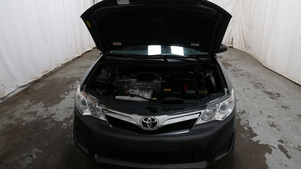 2012 Toyota Camry LE #21