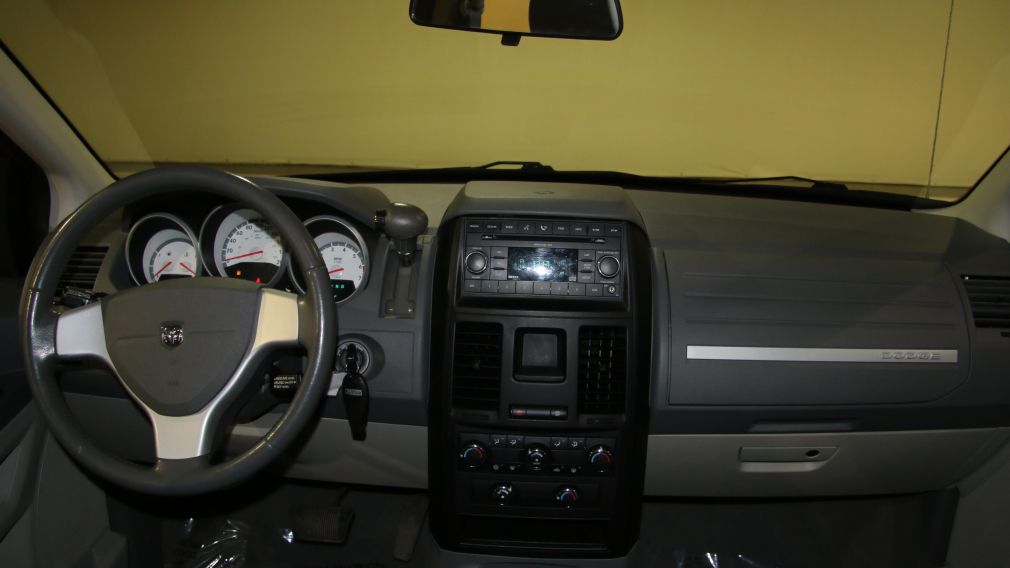 2008 Dodge GR Caravan SE #13
