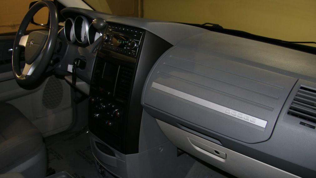 2008 Dodge GR Caravan SE #26