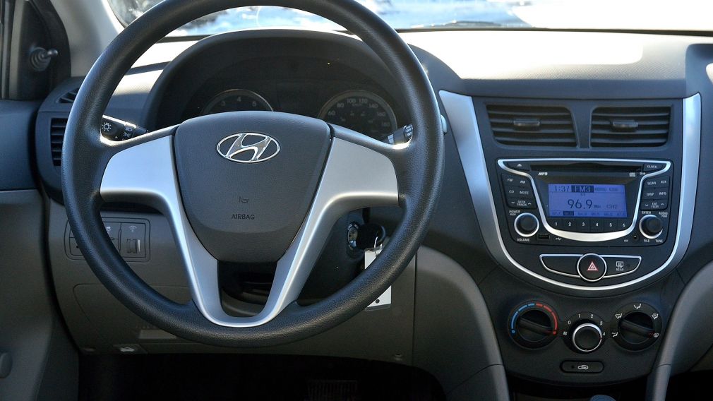 2013 Hyundai Accent L AUTO #14