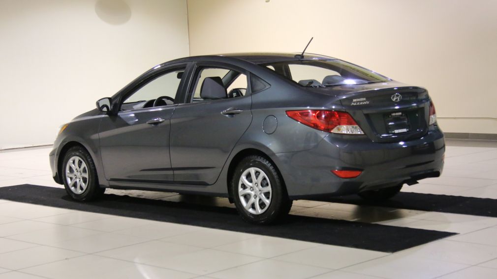 2013 Hyundai Accent GL #4