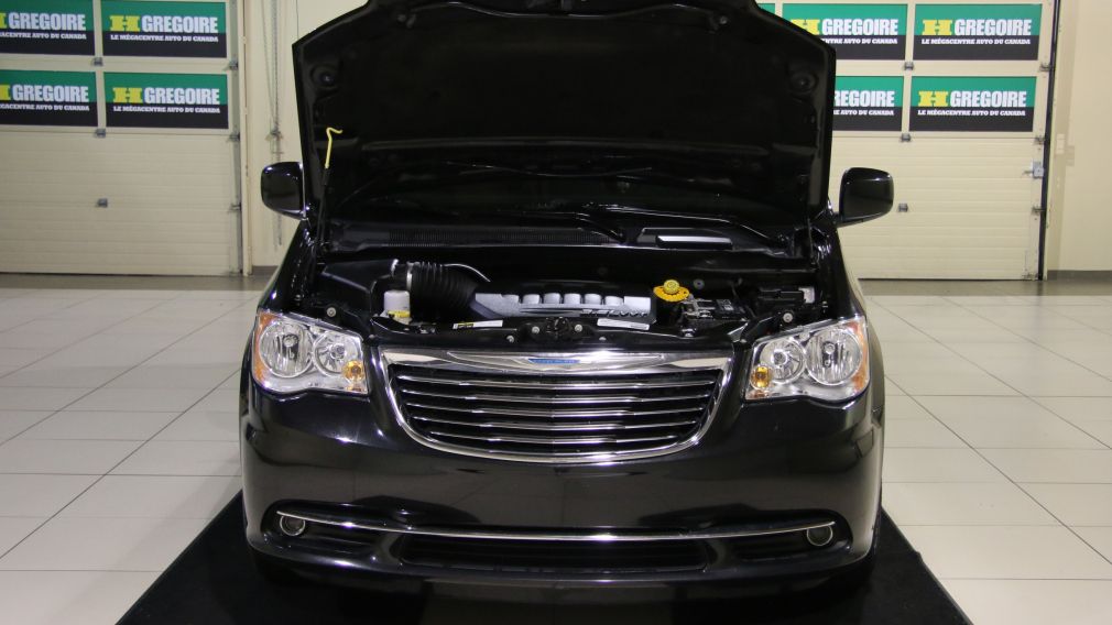 2015 Chrysler Town And Country TOURING A/C MAGS #32