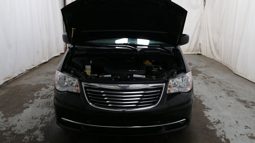 2015 Chrysler Town And Country TOURING A/C MAGS #23