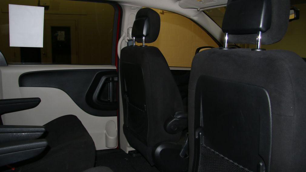 2014 Dodge GR Caravan SXT A/C #23