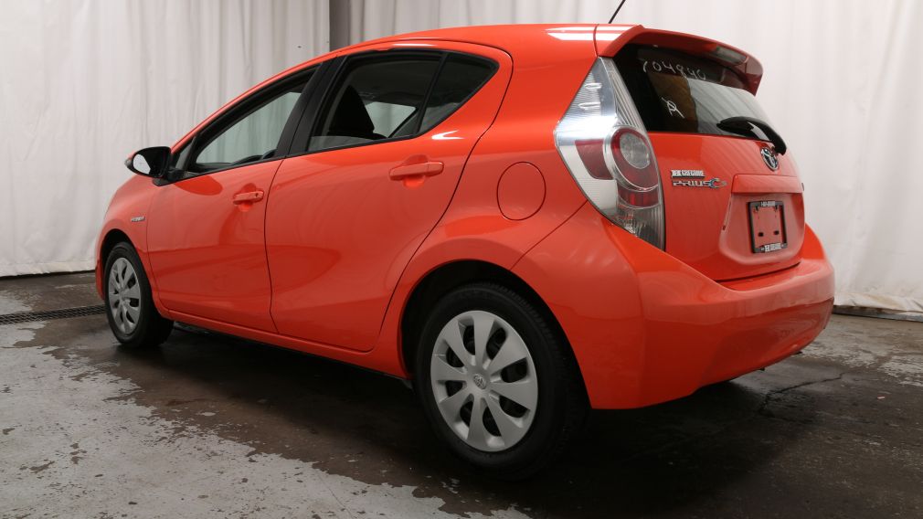 2012 Toyota Prius Technology #3