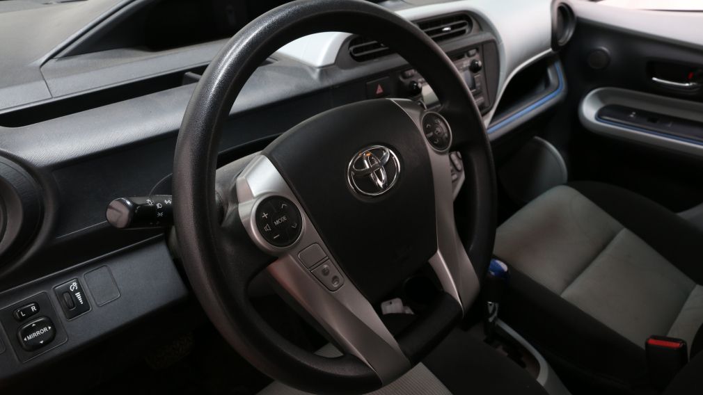 2012 Toyota Prius Technology #7