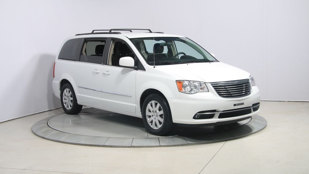 2014 Chrysler Town And Country Touring #0