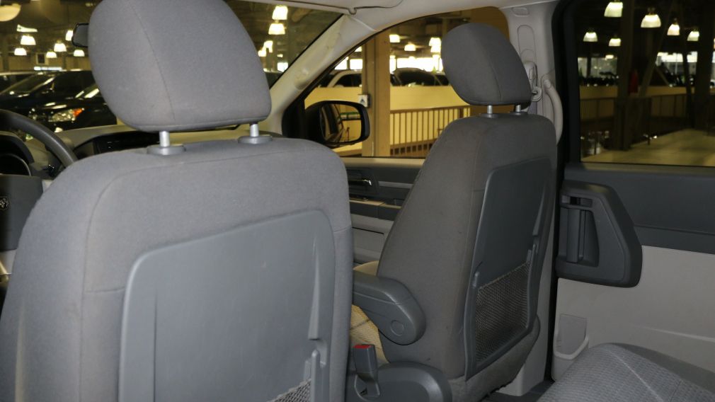 2010 Dodge GR Caravan SE A/C #15