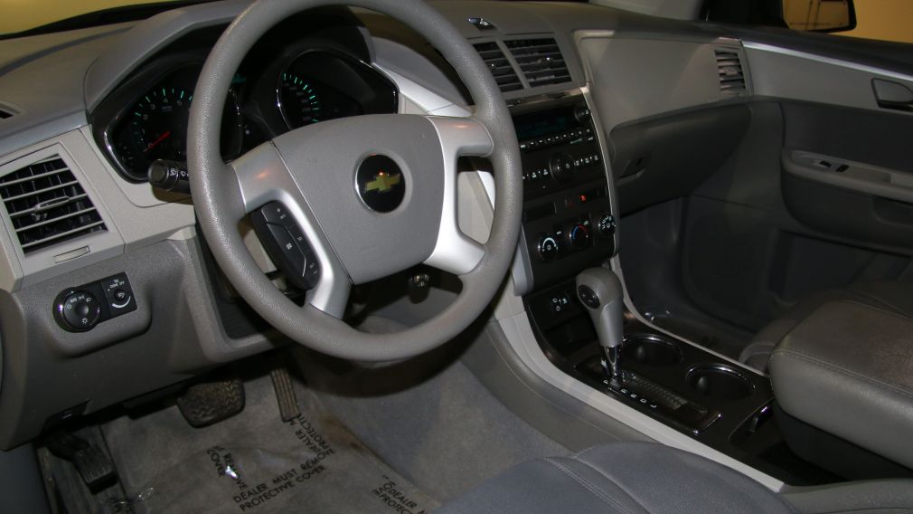 2011 Chevrolet Traverse LS #9