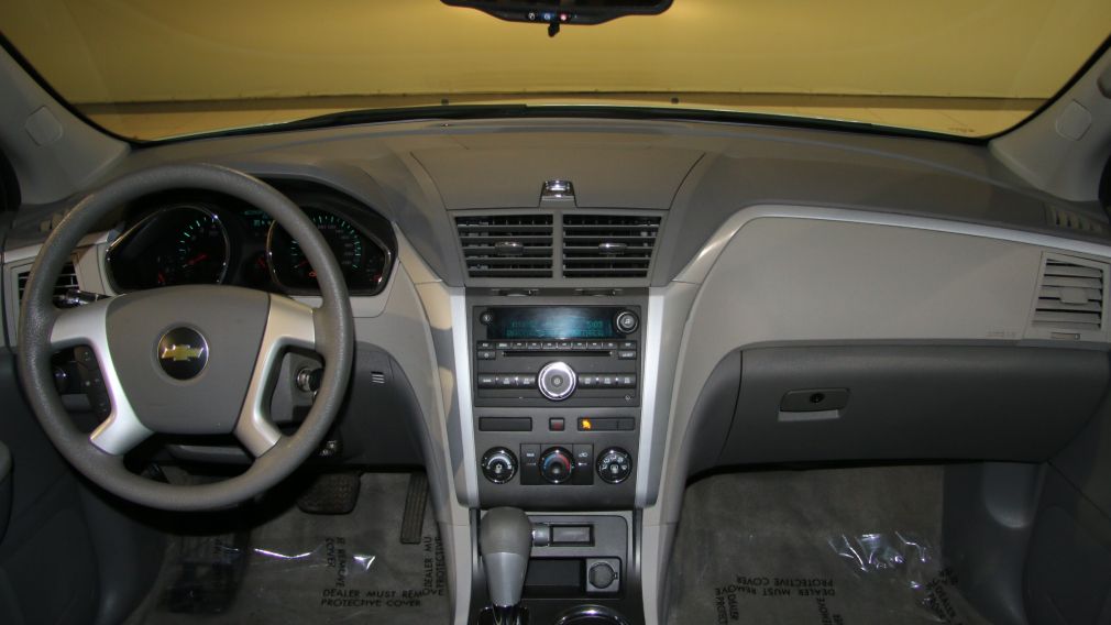 2011 Chevrolet Traverse LS #12