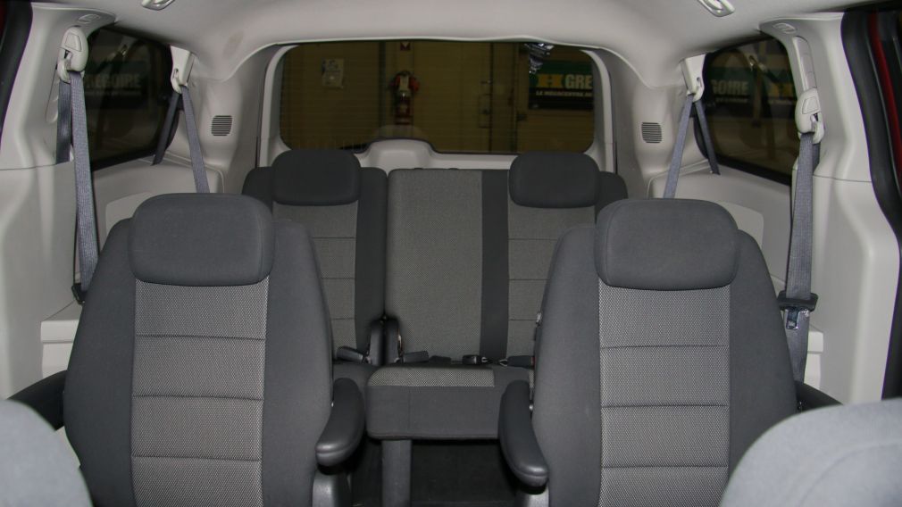 2009 Dodge GR Caravan SE #25