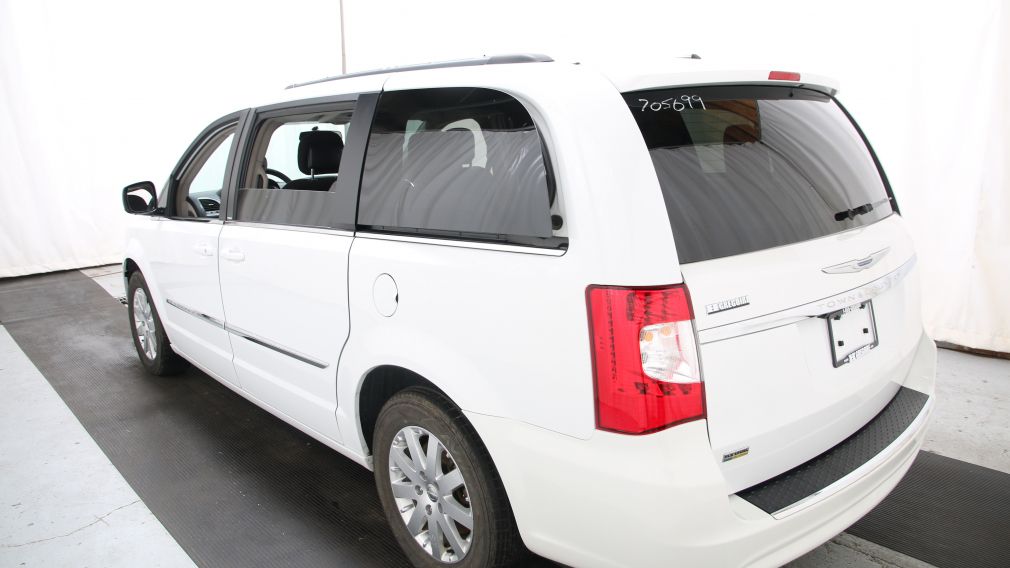 2014 Chrysler Town And Country Touring #3
