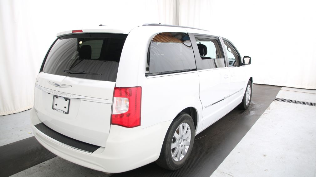 2014 Chrysler Town And Country Touring #6