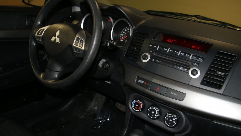 2012 Mitsubishi Lancer SE #22