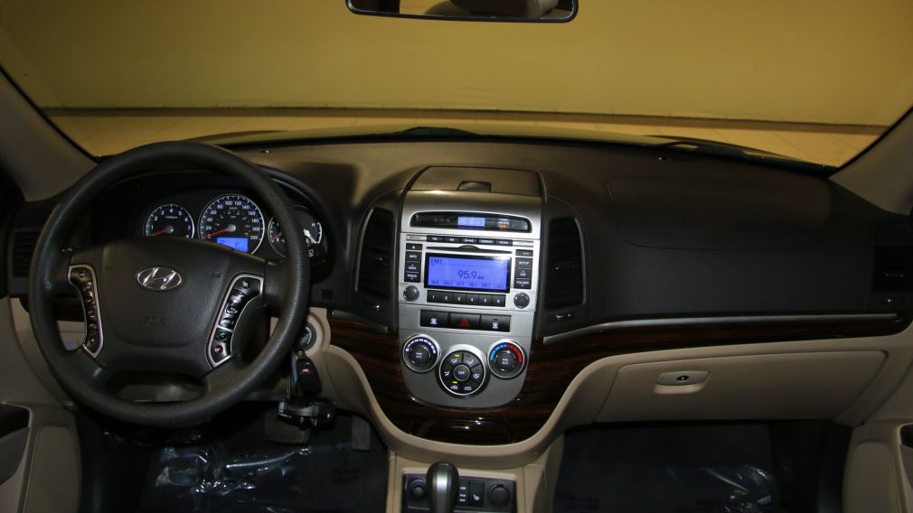 2012 Hyundai Santa Fe GL #12