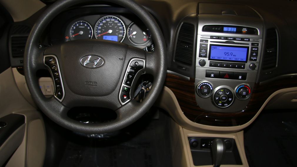 2012 Hyundai Santa Fe GL #12