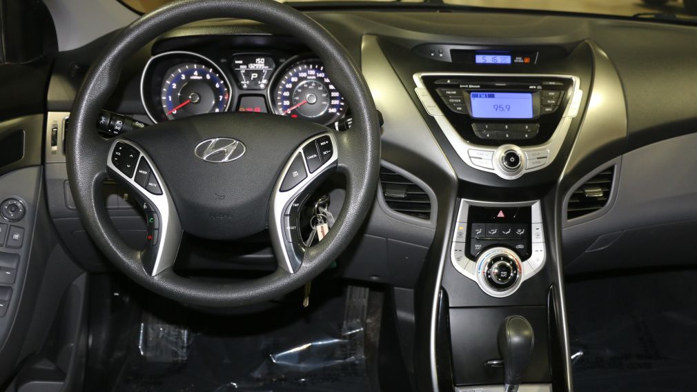 2012 Hyundai Elantra GL #10