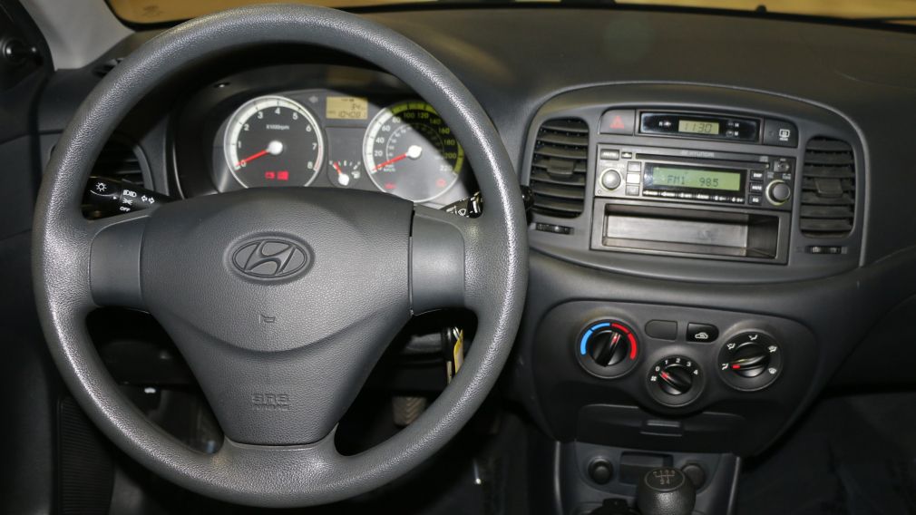 2009 Hyundai Accent L #9