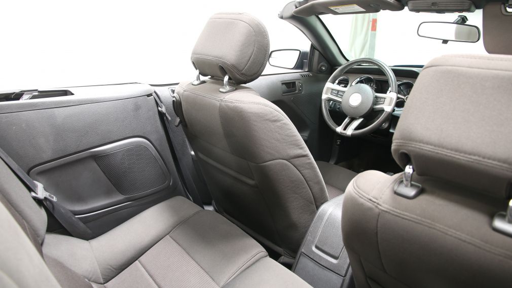 2014 Ford Mustang V6 Premium CONVERTIBLE #20