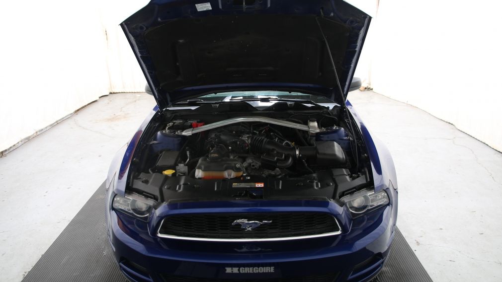 2014 Ford Mustang V6 Premium CONVERTIBLE #26