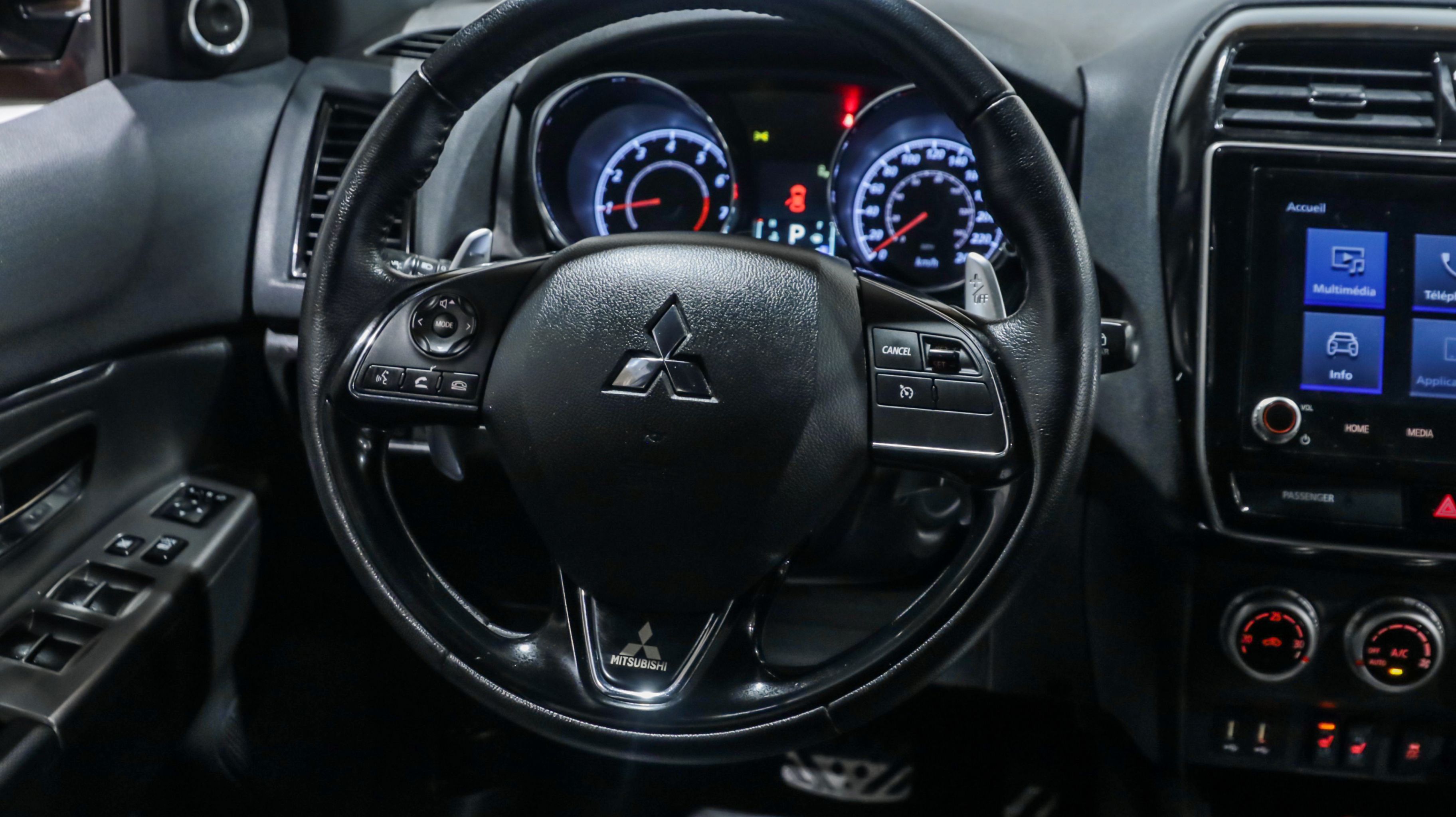 Mitsubishi RVR 2020 GT AWC AUTO AC CUIR TOIT MAGS CAM RECULE BLUETOOTH ...
