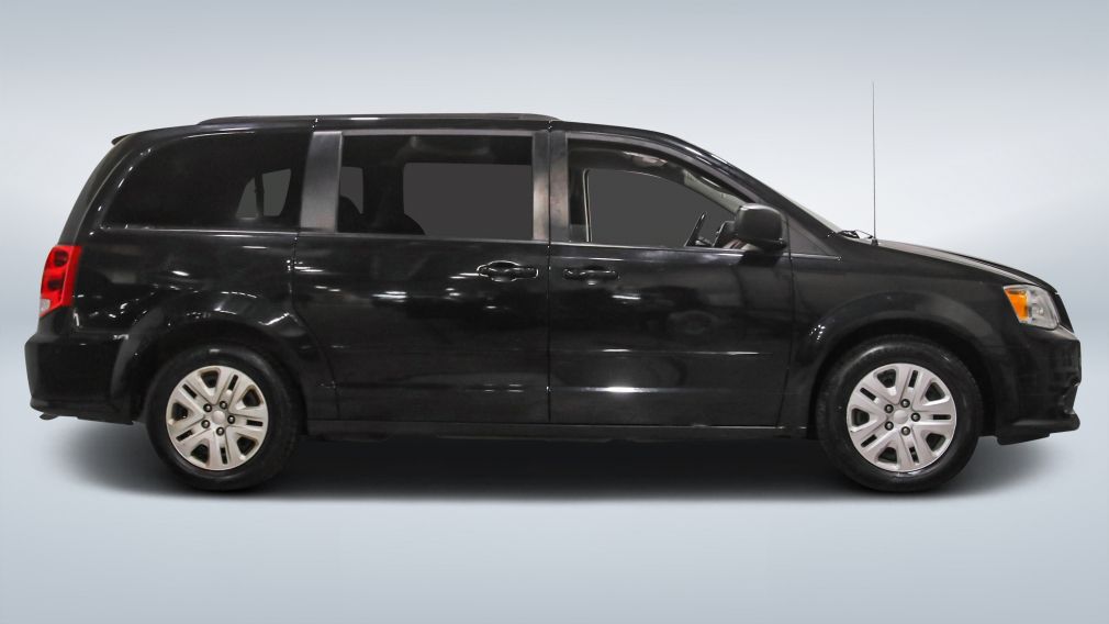 2017 Dodge GR Caravan — photo 8