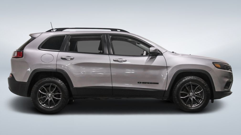 2020 Jeep Cherokee — photo 8