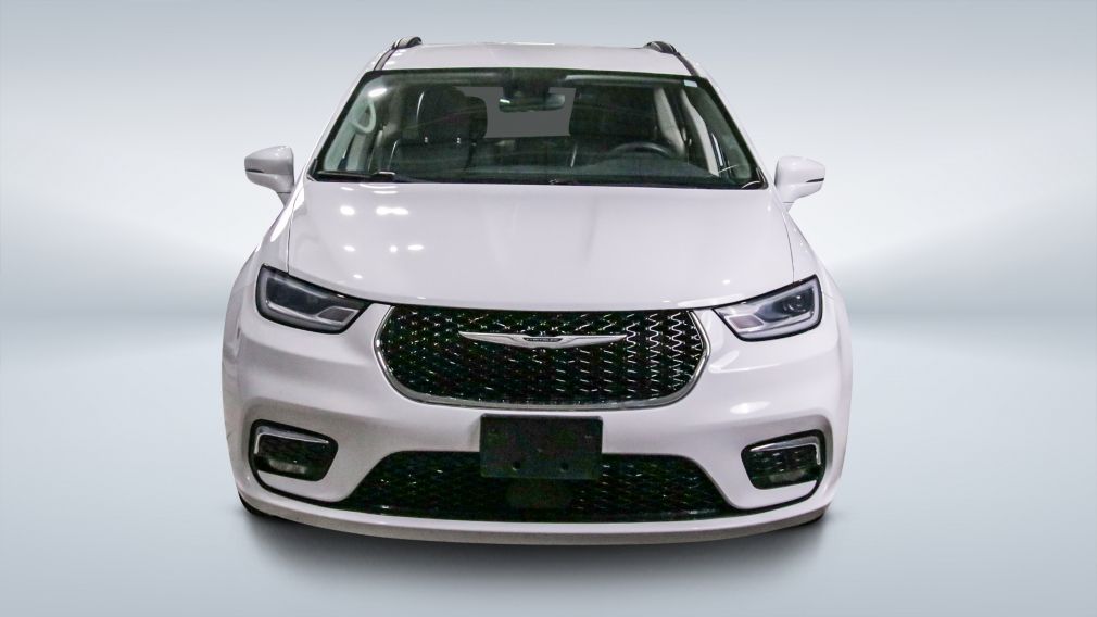 2022 Chrysler Pacifica — photo 2