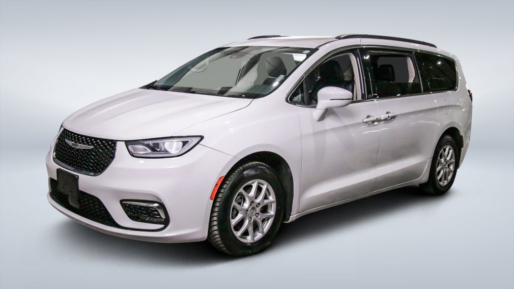 2022 Chrysler Pacifica — photo 3