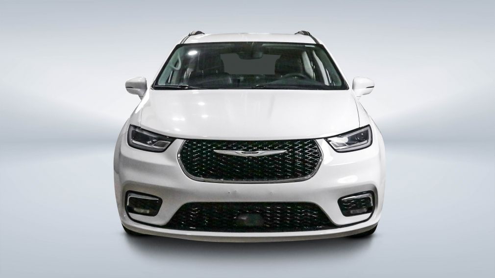 2022 Chrysler Pacifica — photo 2