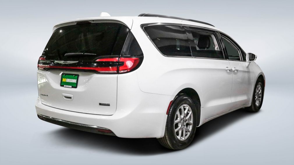 2022 Chrysler Pacifica — photo 6