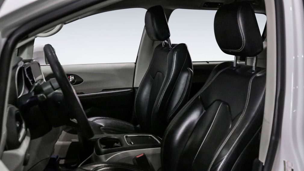 2022 Chrysler Pacifica — photo 8