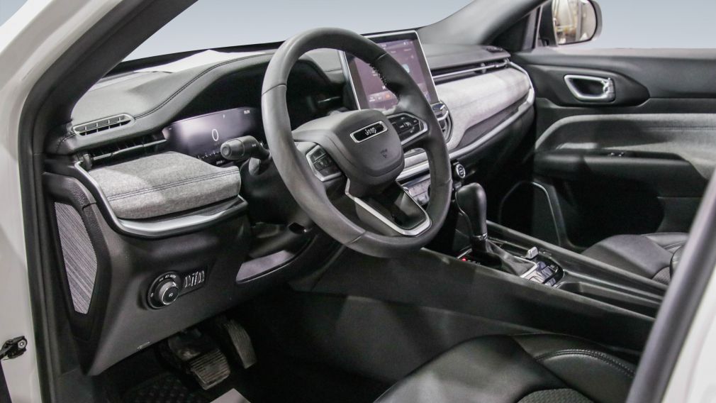 2025 Jeep Compass — photo 7