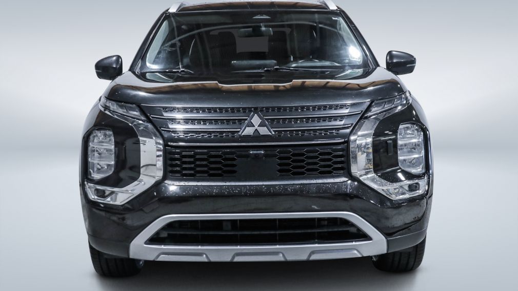 2022 Mitsubishi Outlander — photo 2